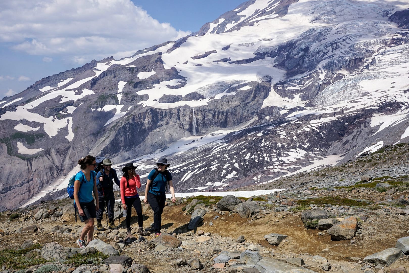 NeuroHackademy participants enjoy a hike. Photo courtesy Chris Gorgolewski